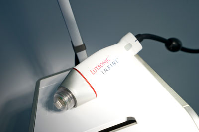 Behandlungskopf des Geräts für fraktionierte Radiofrequenz Microneedling (Infini ®)